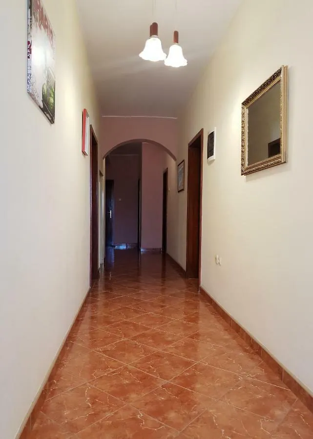Apartments Luka Ližnjan